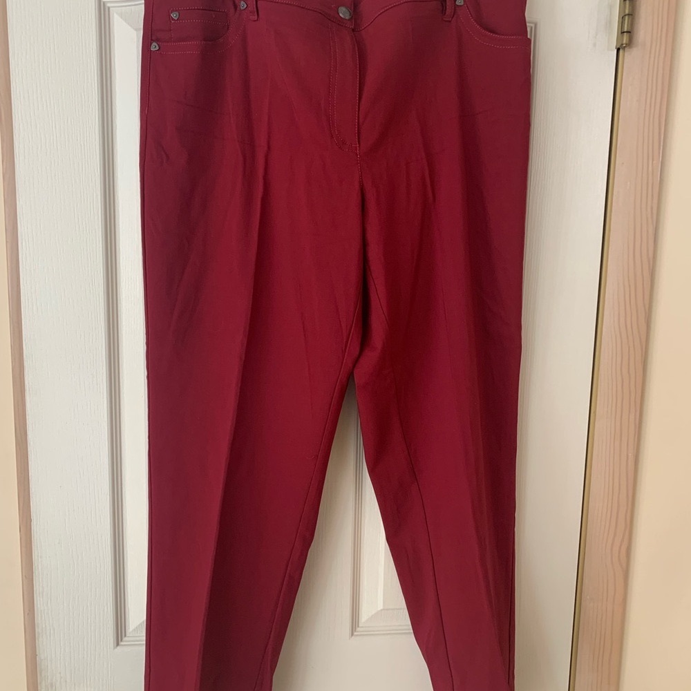 Zac & Rachel Woman 16W burgundy slacks with straight leg